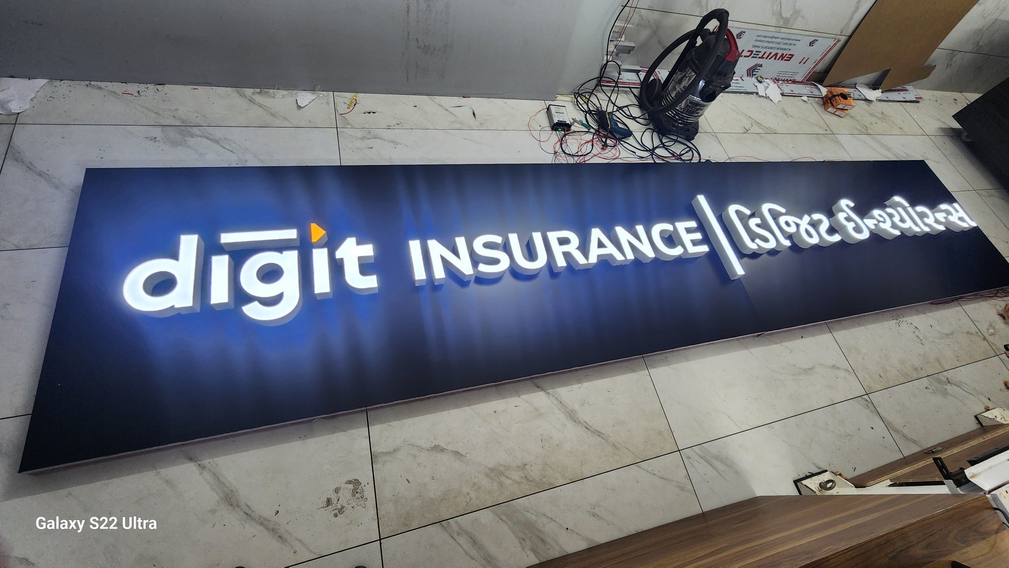 aluminium channel embossed letter acp sign board